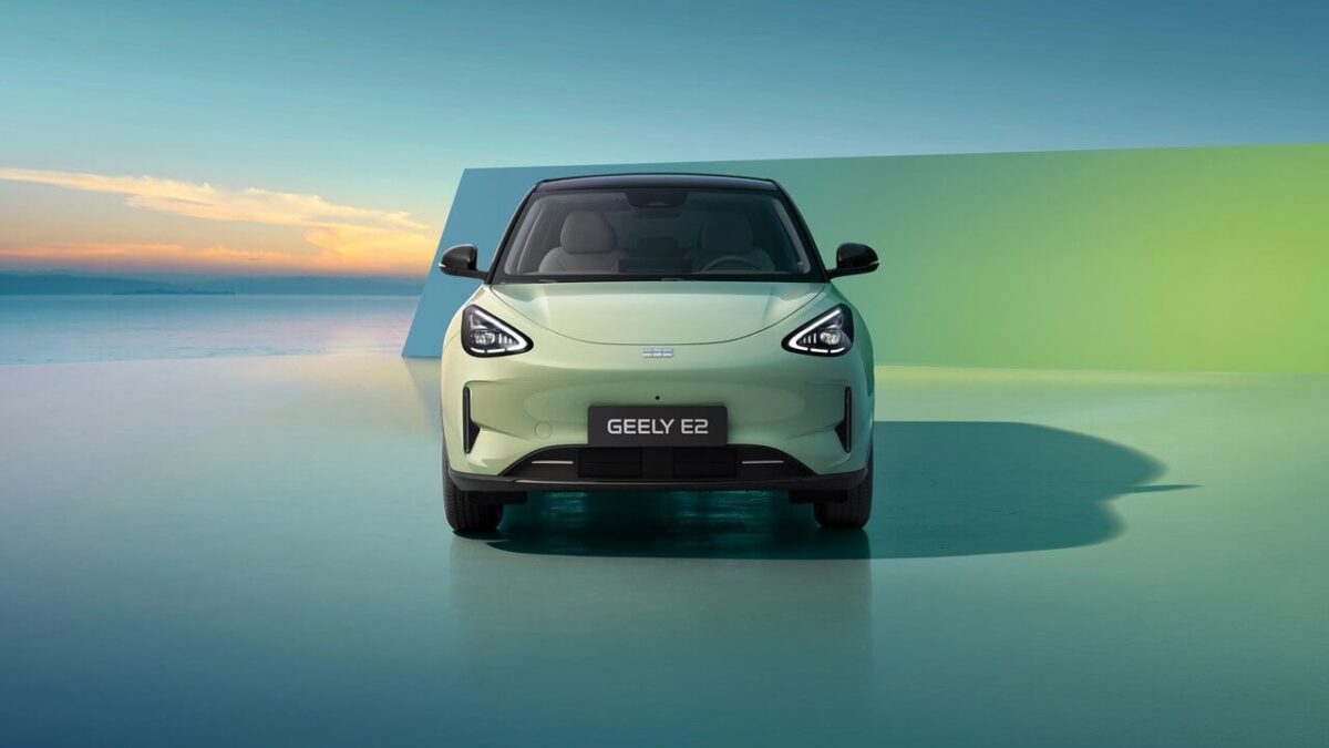 Geely E2
